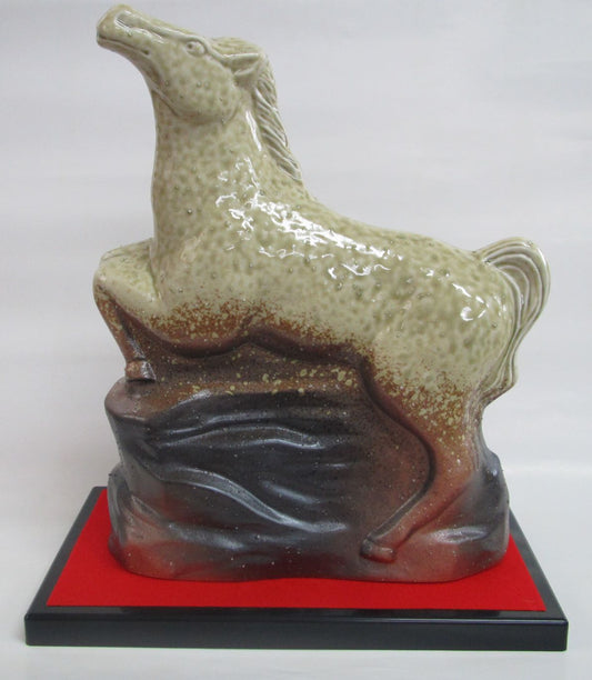 本洲一　干支ボトル純米酒　2026年　午